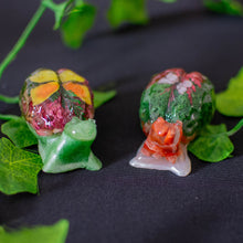 Load image into Gallery viewer, Botanical Brain Skull Figurine