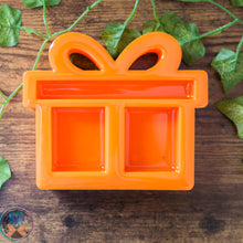Load image into Gallery viewer, 6" Gift Box Mold | Wintery Mold | Christmas Mold