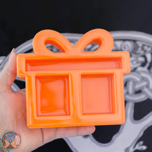 Load image into Gallery viewer, 6" Gift Box Mold | Wintery Mold | Christmas Mold
