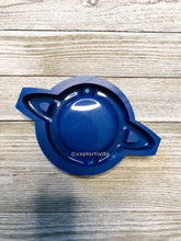 Load image into Gallery viewer, 5” Saturn Ashtray Mold