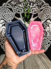 Load image into Gallery viewer, Coffin Ashtray Mold