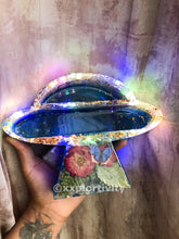 Load image into Gallery viewer, UFO Shelf Mold | Shelf Mold