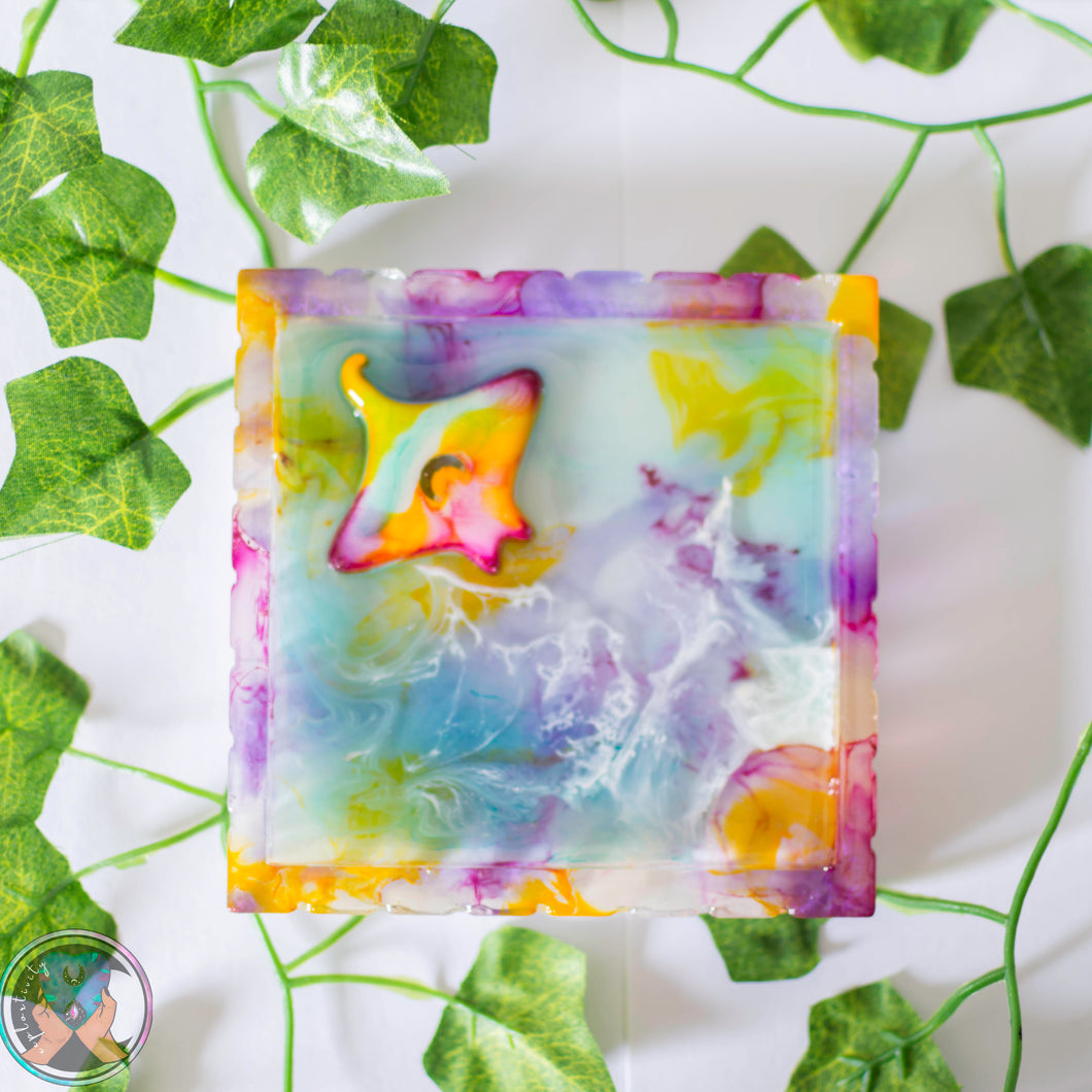 Tie Dye Manta Pool Tray