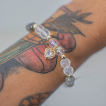Load image into Gallery viewer, Labradorite &amp; Matte Glass Bead Bracelet
