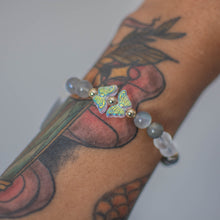 Load image into Gallery viewer, Labradorite &amp; Matte Glass Bead Bracelet
